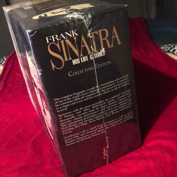 Frank Sinatra life and times video box set - Picture 2 of 5